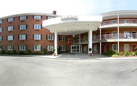 Days Inn By Wyndham Williamsburg Historic Area מראה חיצוני תמונה
