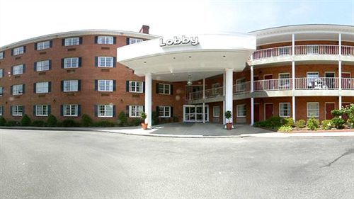 Days Inn By Wyndham Williamsburg Historic Area מראה חיצוני תמונה